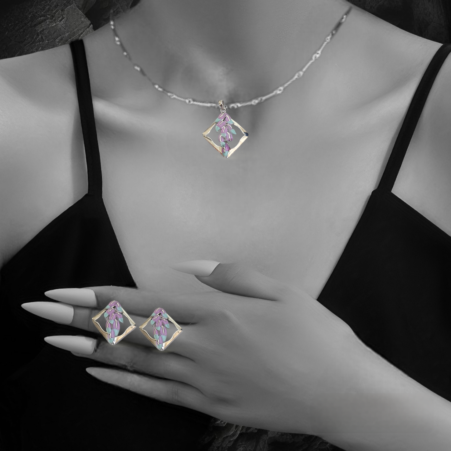 'ALVIRA' Pendant Set