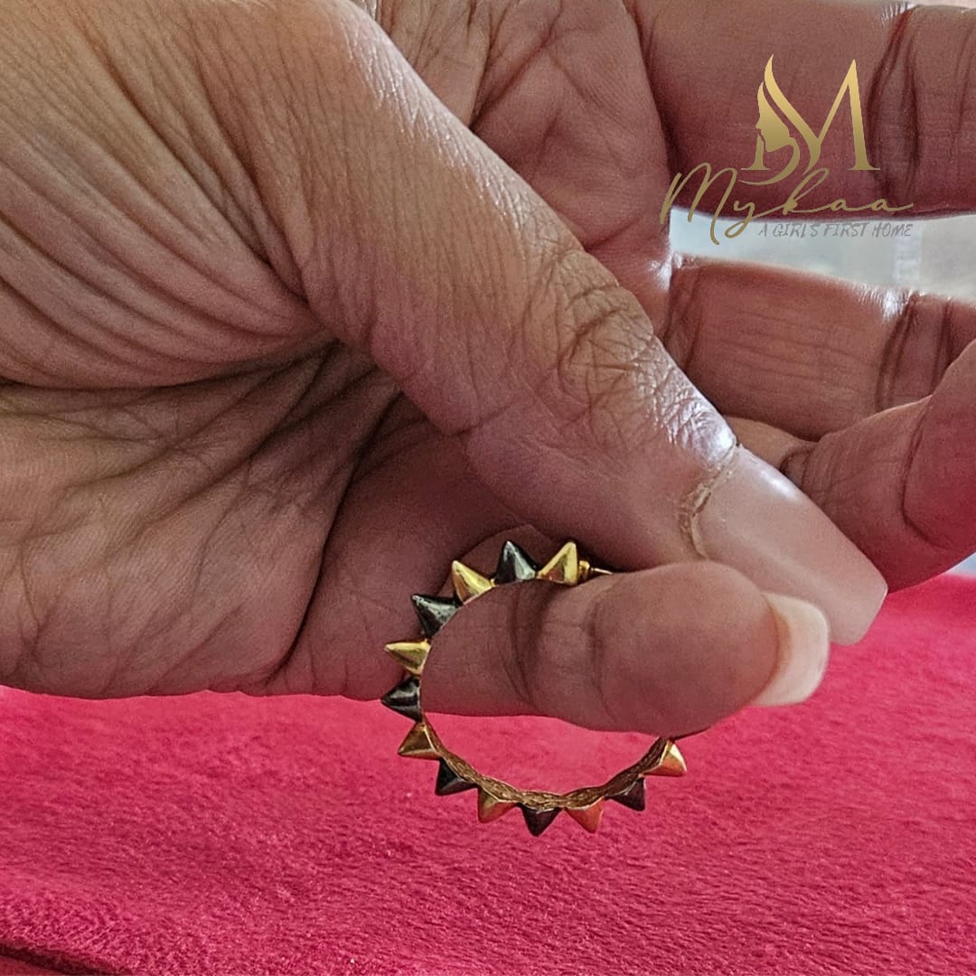 "KAAYA" Half-Hoops