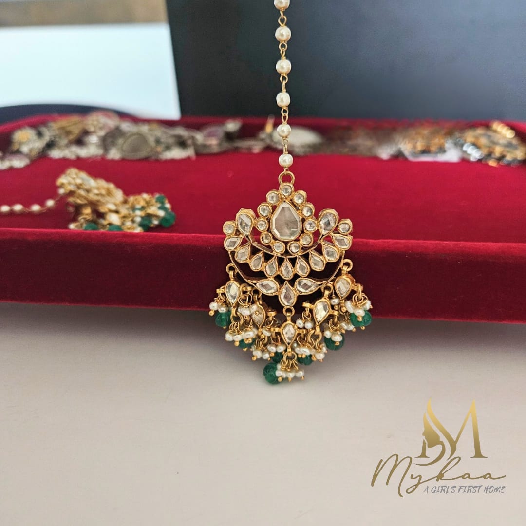 "KUNDAN" Green danglers with Kaanchain
