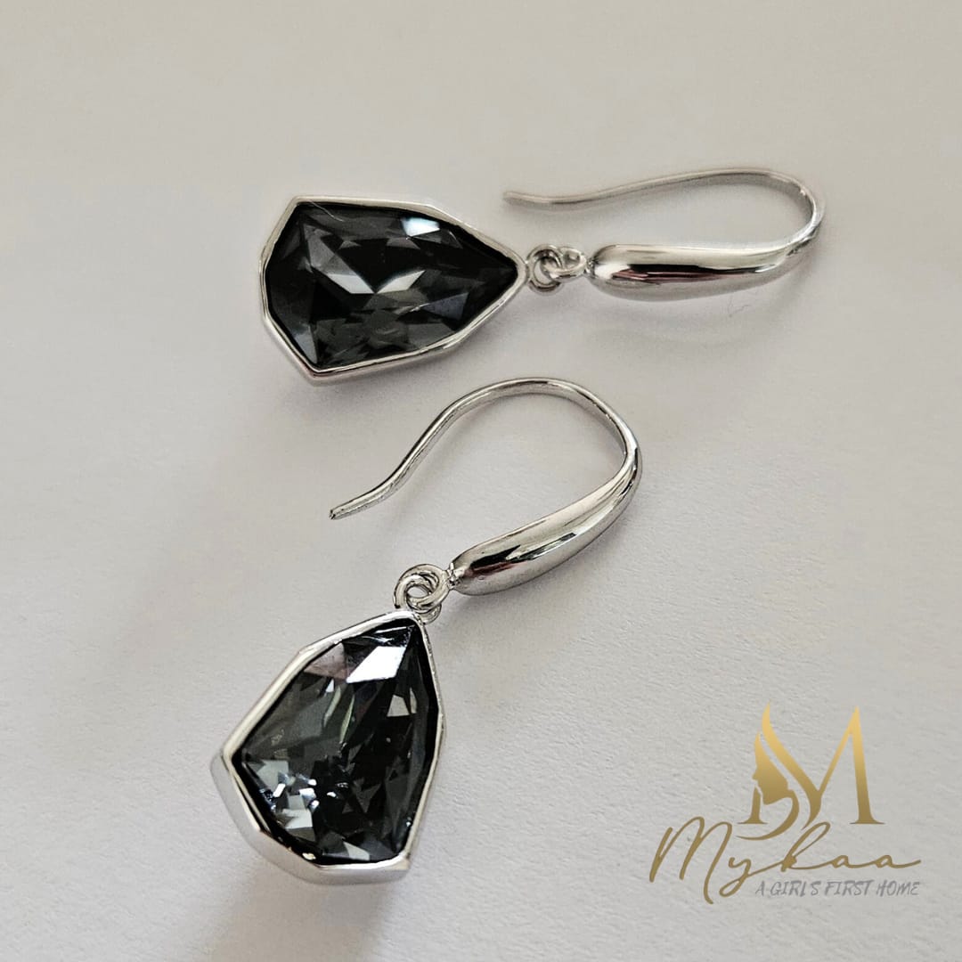 "IRIS" Grey stone danglers
