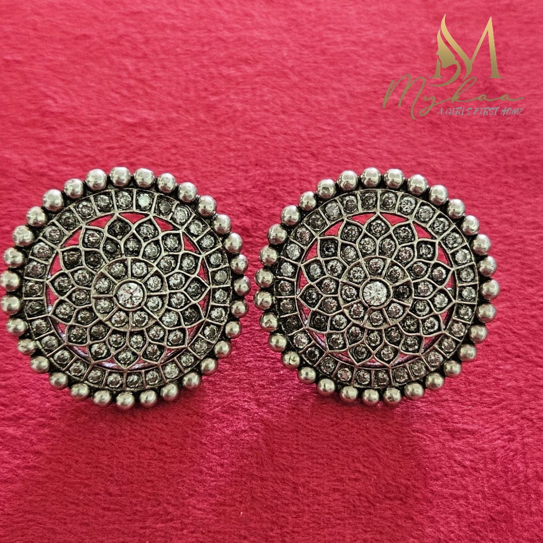 "RIVA" Oversized Studs