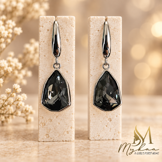 "IRIS" Grey stone danglers