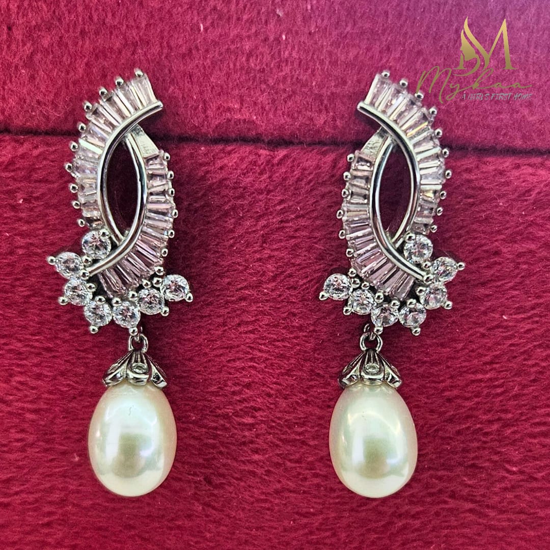 "SUHANA" Pearl Drop Earrings